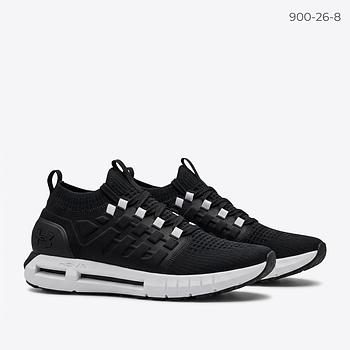 حذاء رياضي رجالي Under Armour موديل HOVR أسود وأبيض برباط وتصميم محبوك